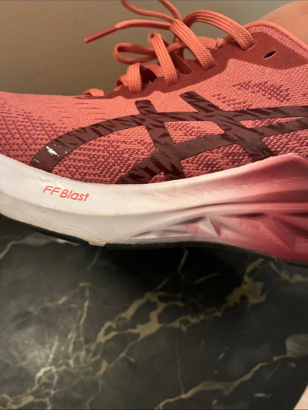 ASICS Light Red and White Women's Running Shoes with Burgundy Logo size 8.5 - Picture 5 of 6